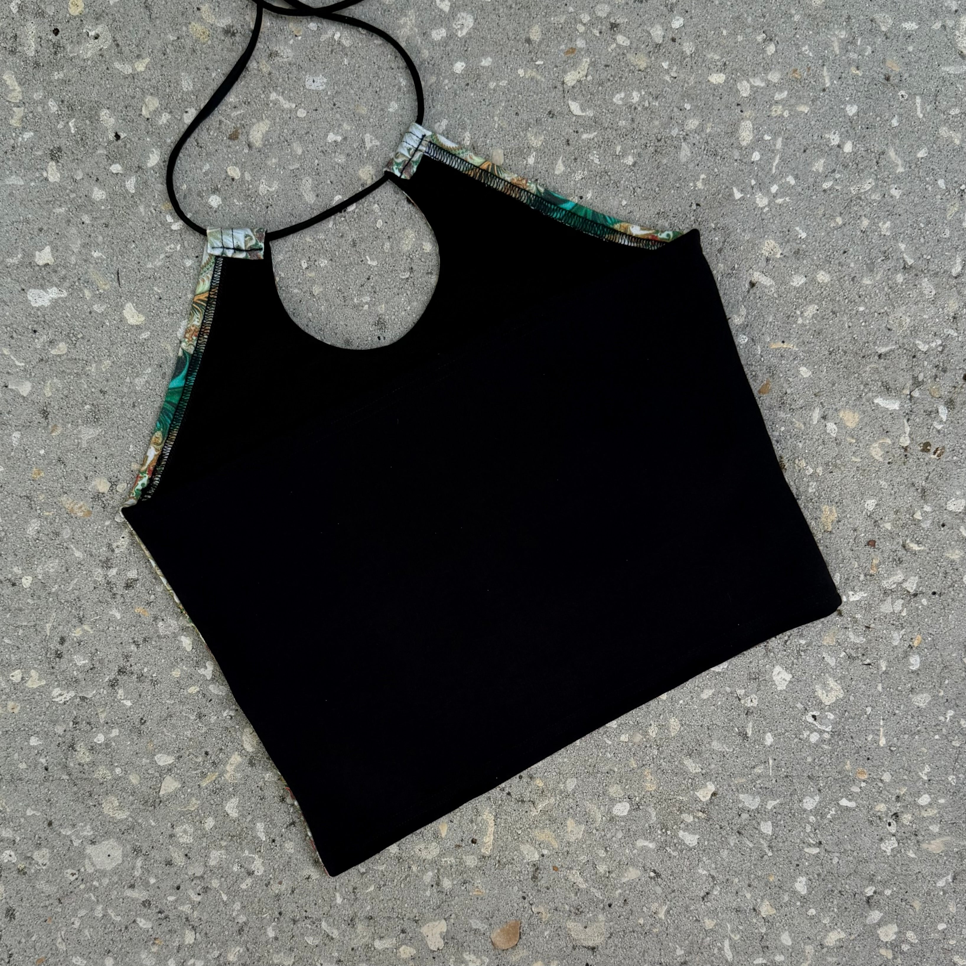 Keyhole Cutout Top M/L
