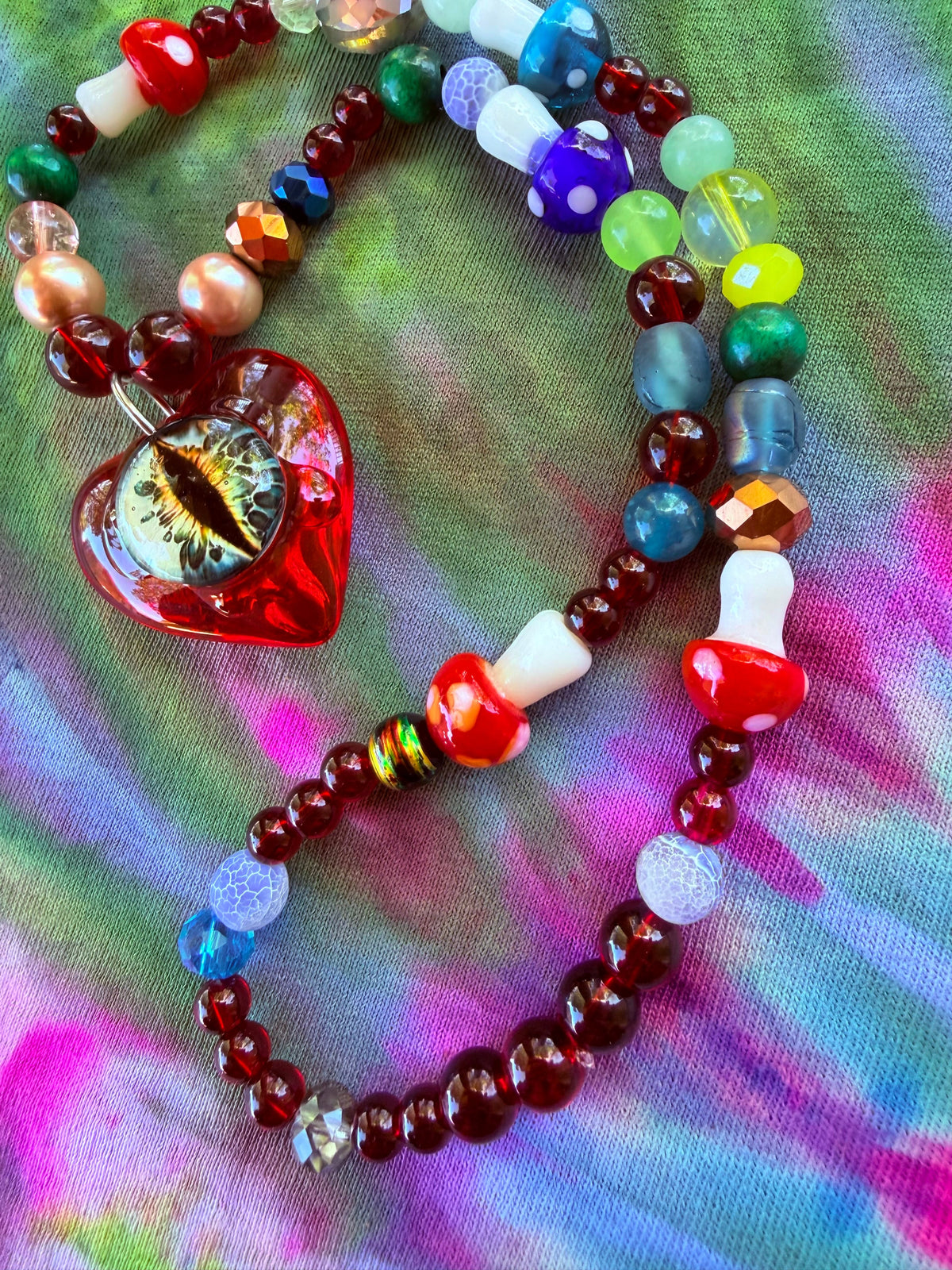 Wonderland - Dragon Eye Heart Stretch Necklace
