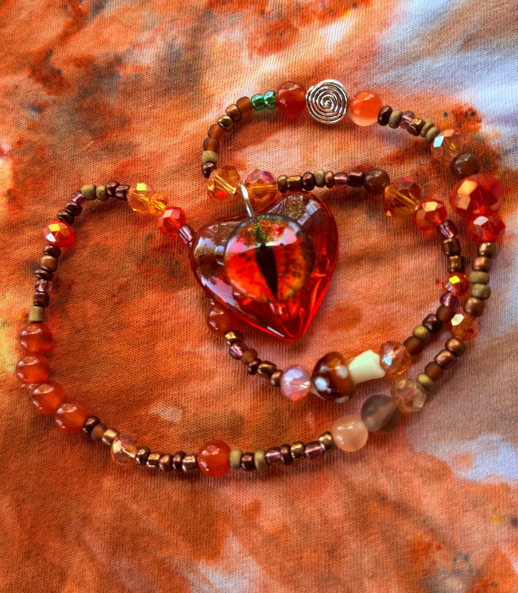 Hell Rose - Dragon Eye Heart Stretch Necklace