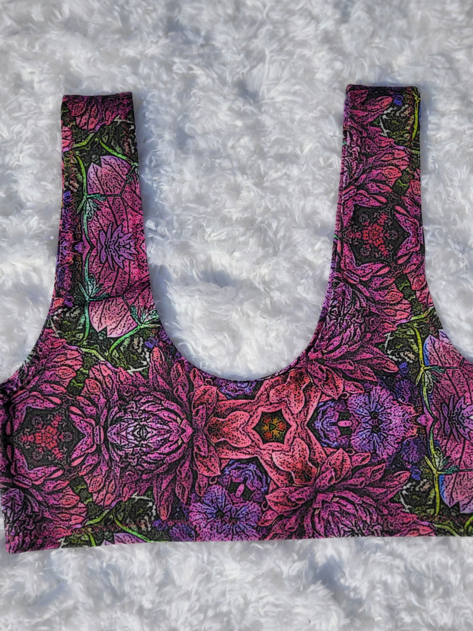 Scoop neck top