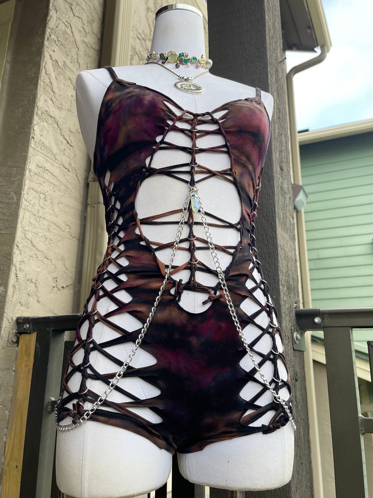 Velvet Bloom Romper (ᴍᴀᴅᴇ ᴛᴏ ᴏʀᴅᴇʀ)