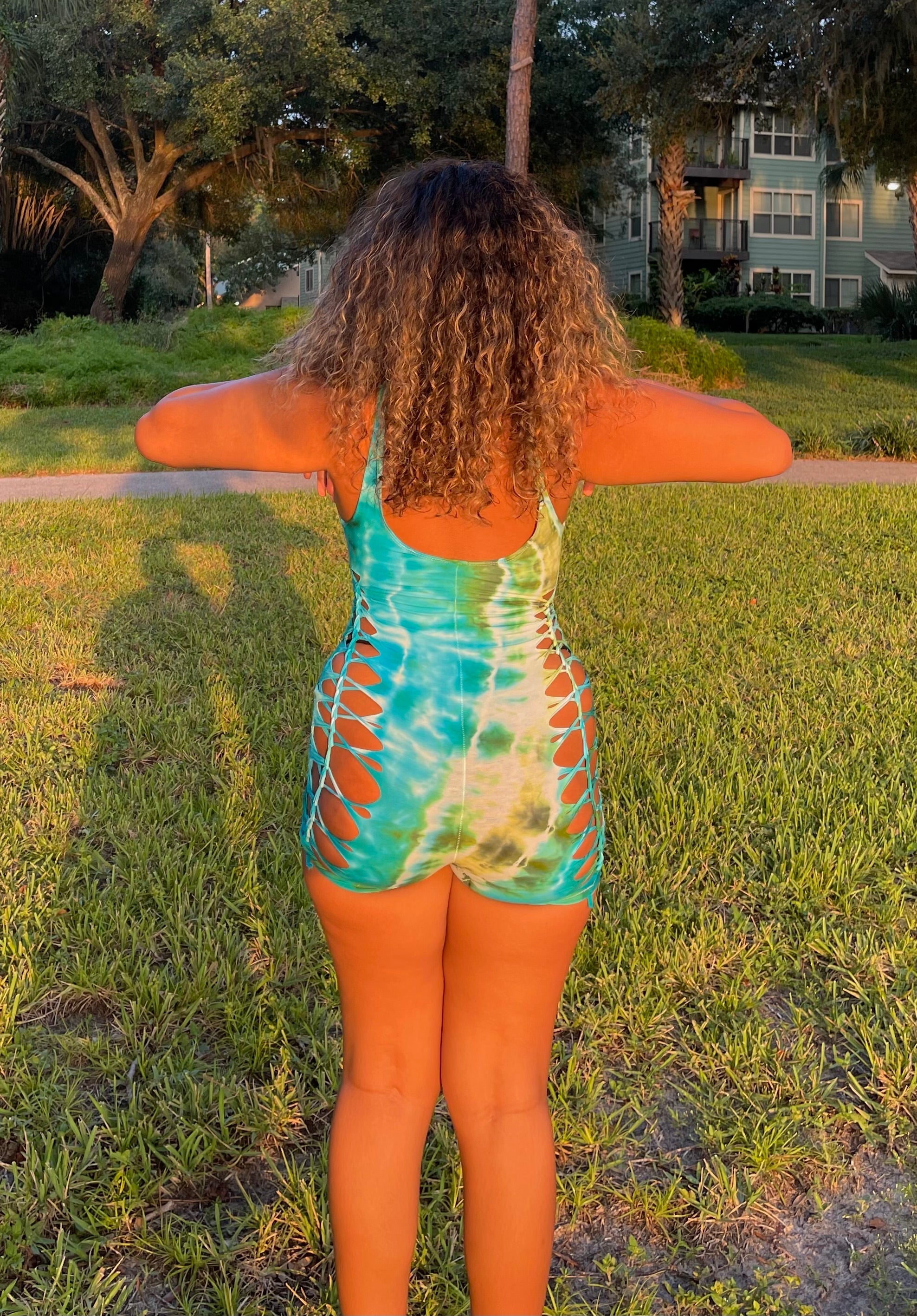 Aquamarine Tie Dye Romper (ᴍᴀᴅᴇ ᴛᴏ ᴏʀᴅᴇʀ)