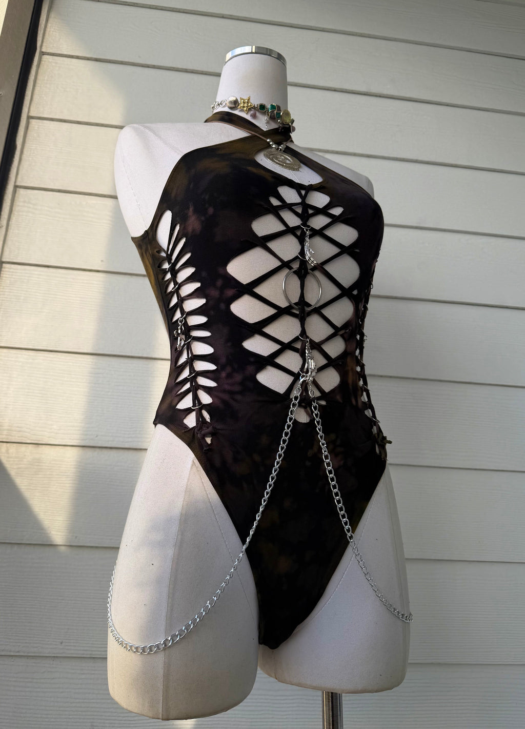 Drowned Bodysuit 𝐒𝐡𝐢𝐩𝐬 𝐍𝐞𝐱𝐭 𝐁𝐮𝐬𝐢𝐧𝐞𝐬𝐬 𝐃𝐚𝐲