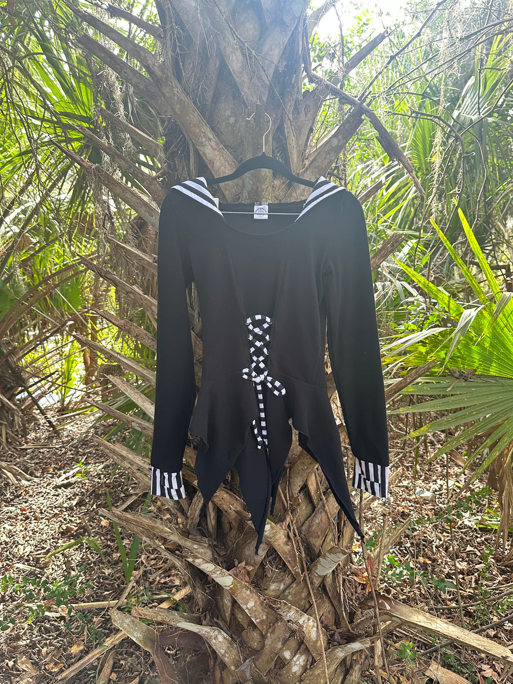 Long Sleeve (M) Pixie Top