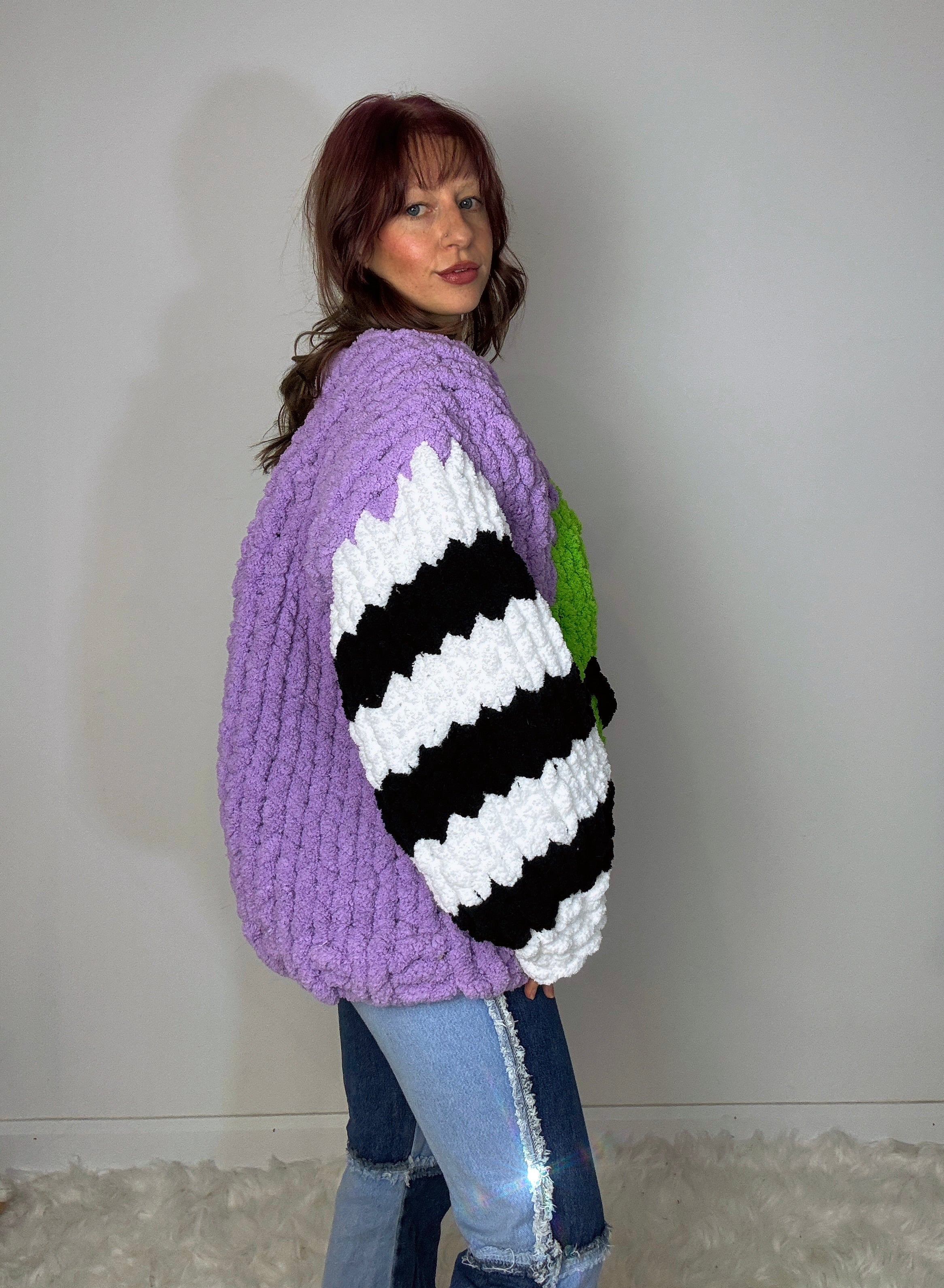 COZEE - Smiley Sweater (PRE-ORDER)