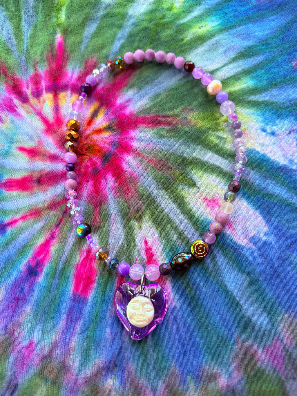 Mystic Vision - Moon Heart Stretch Necklace