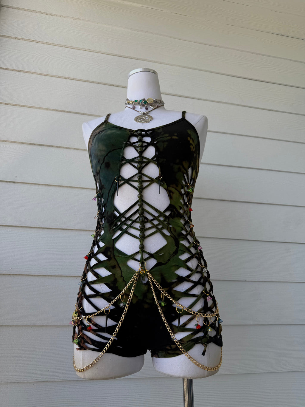 Forbidden Garden Romper  (ᴍᴀᴅᴇ ᴛᴏ ᴏʀᴅᴇʀ)