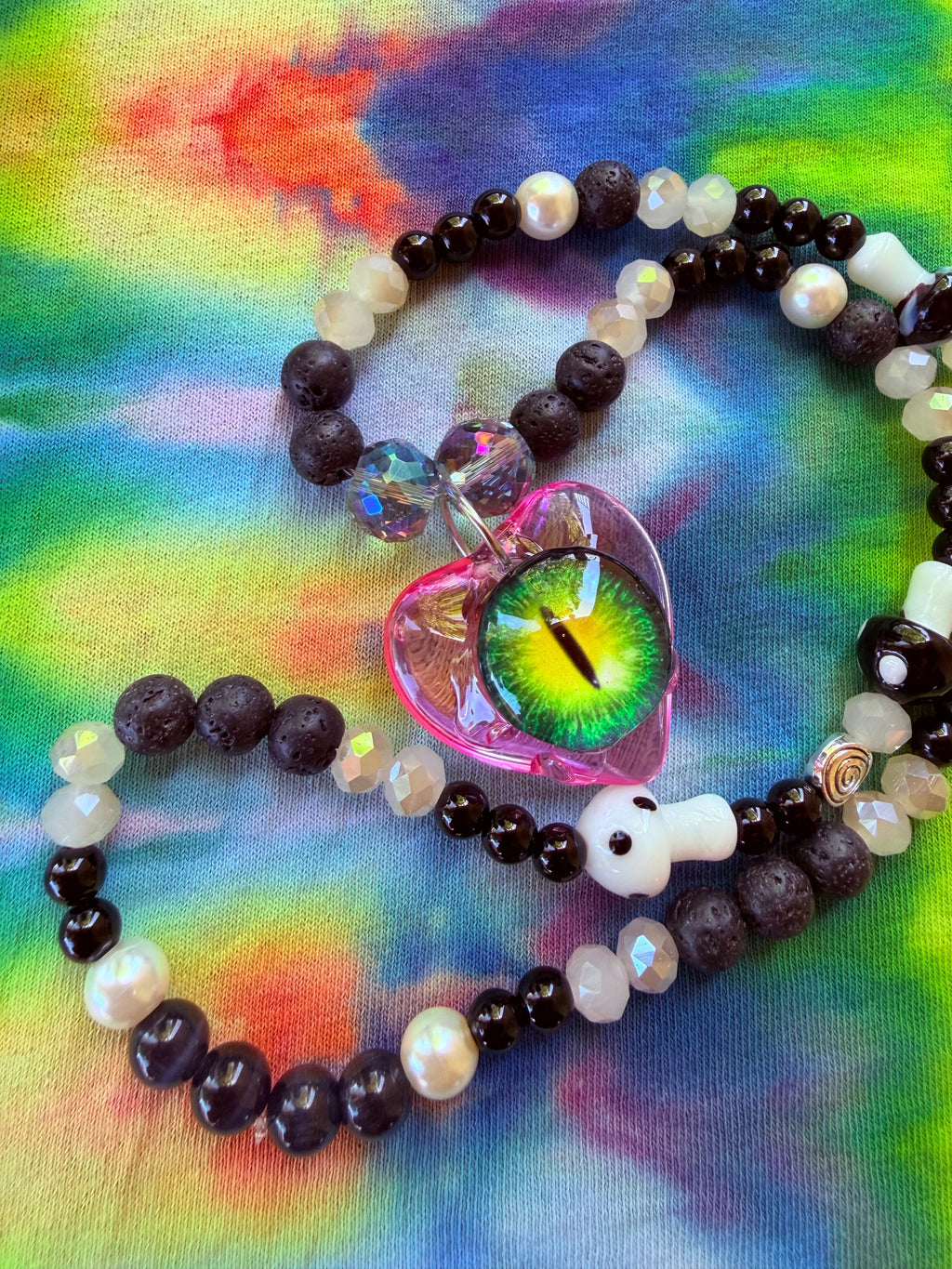 Fantasia - Dragon Eye Heart Stretch Necklace