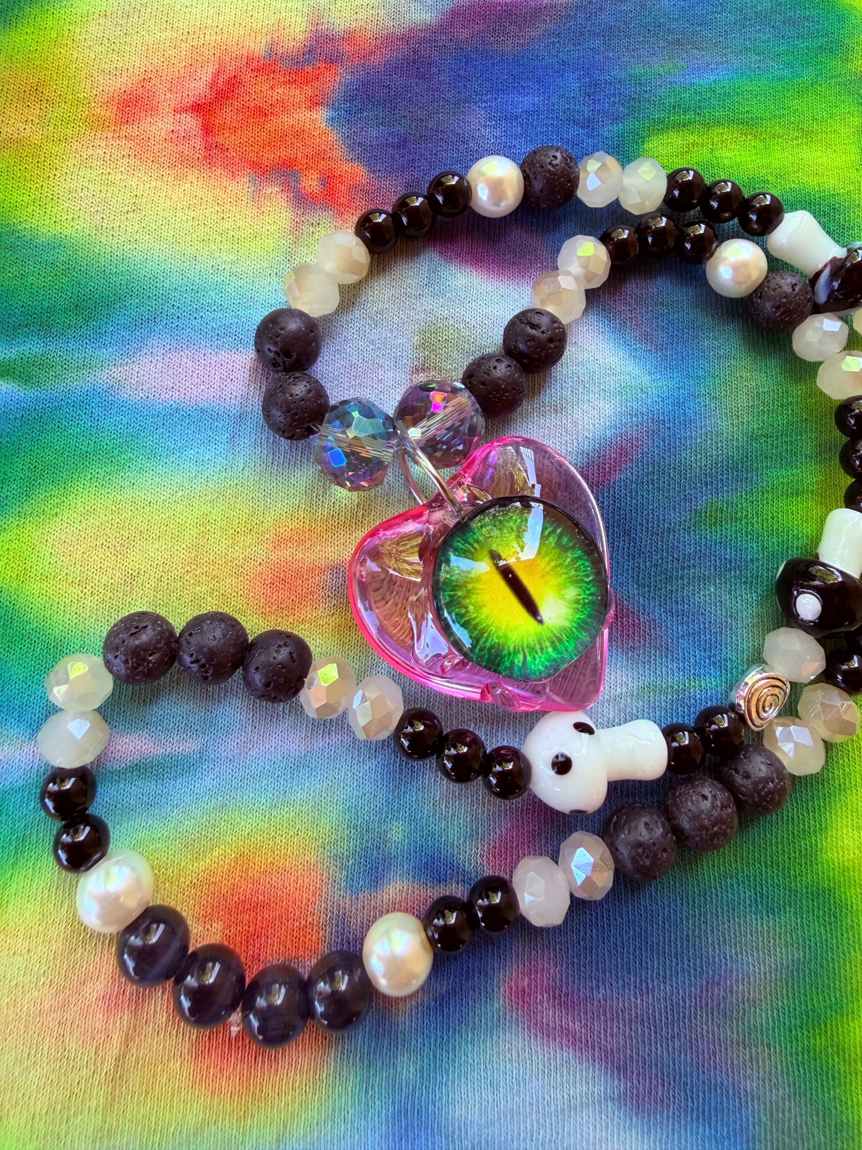 Fantasia - Dragon Eye Heart Stretch Necklace