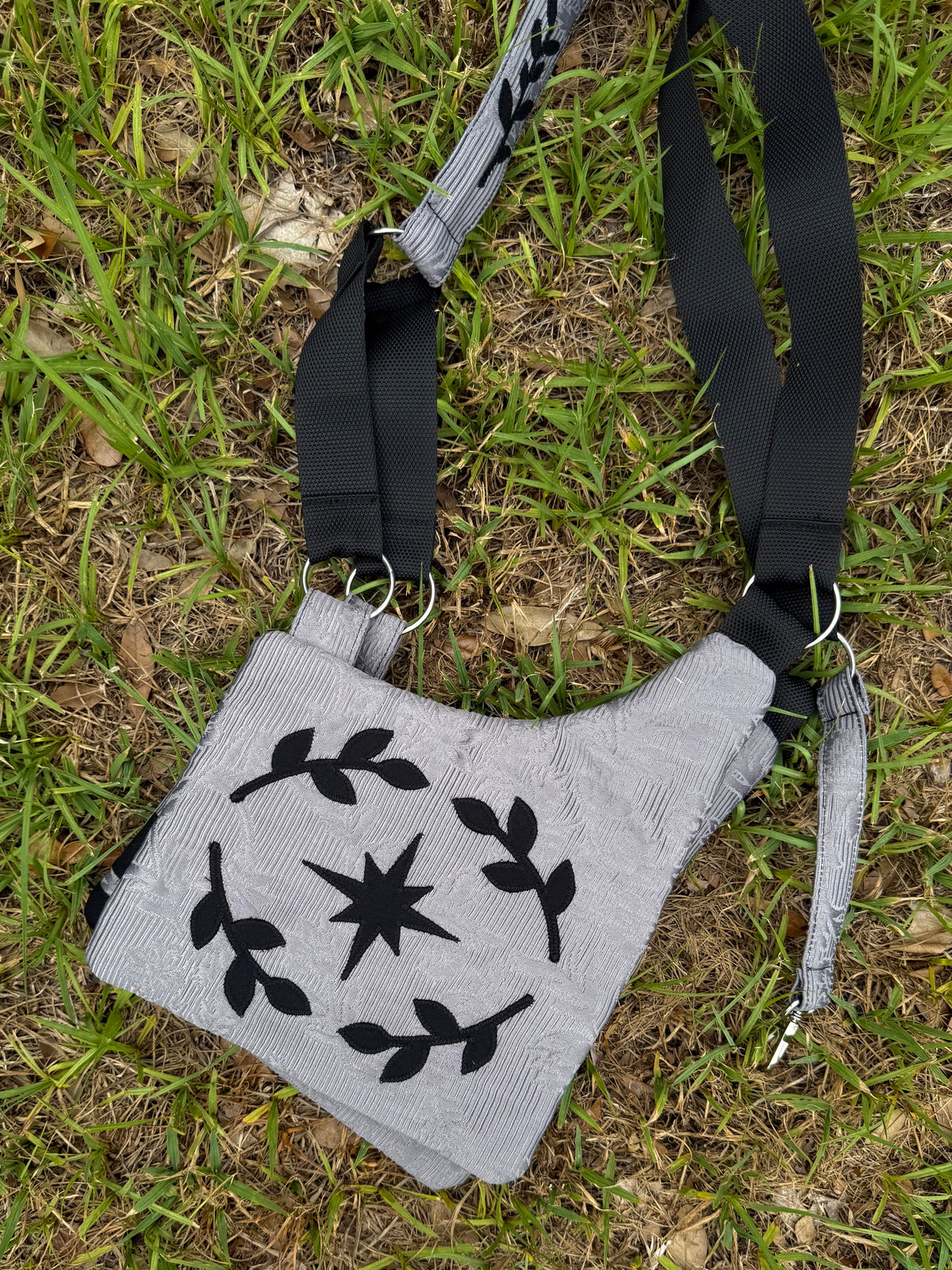 Holster Bag w/ Appliqué 𖥸