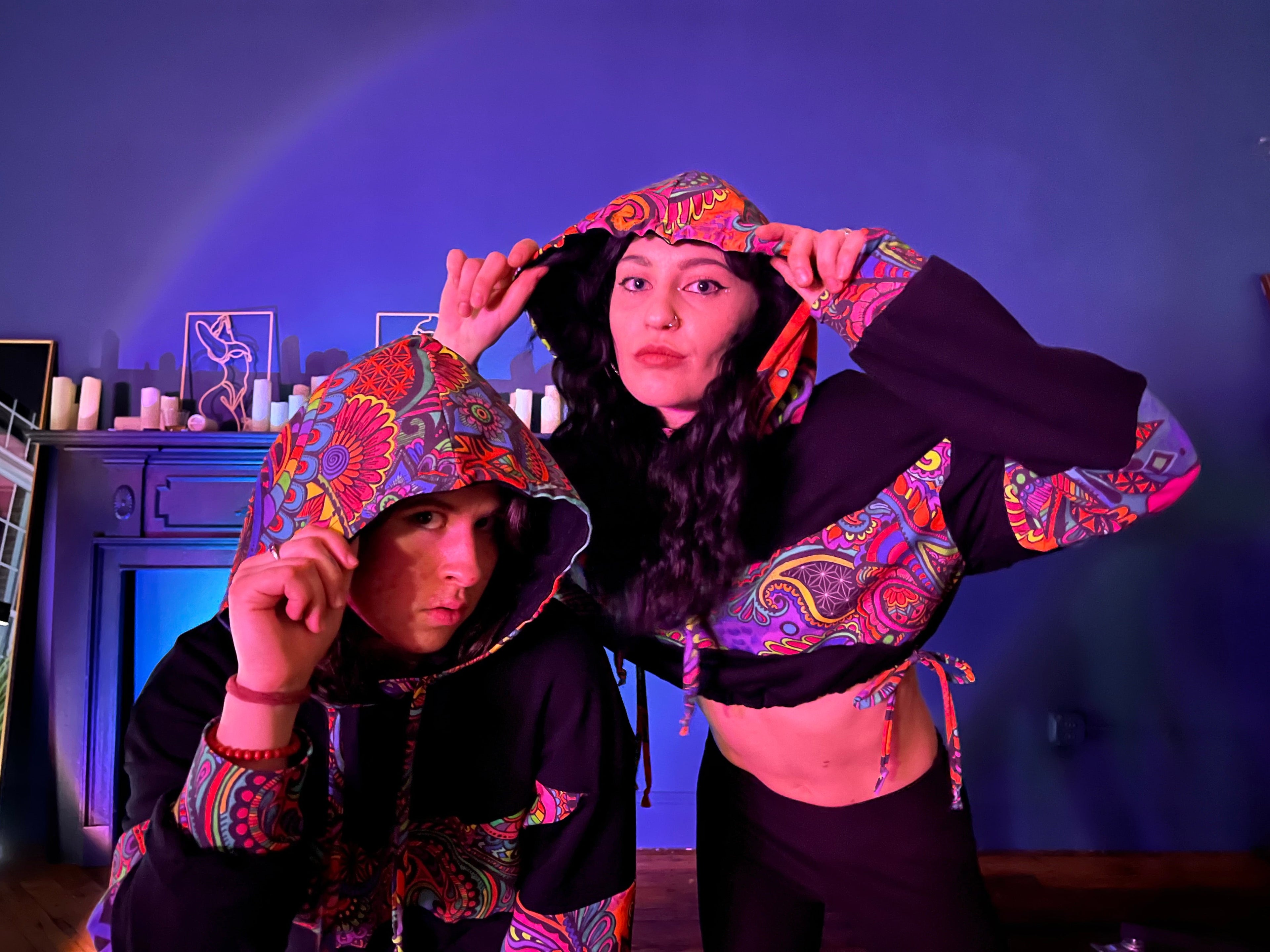 cropped hoodies