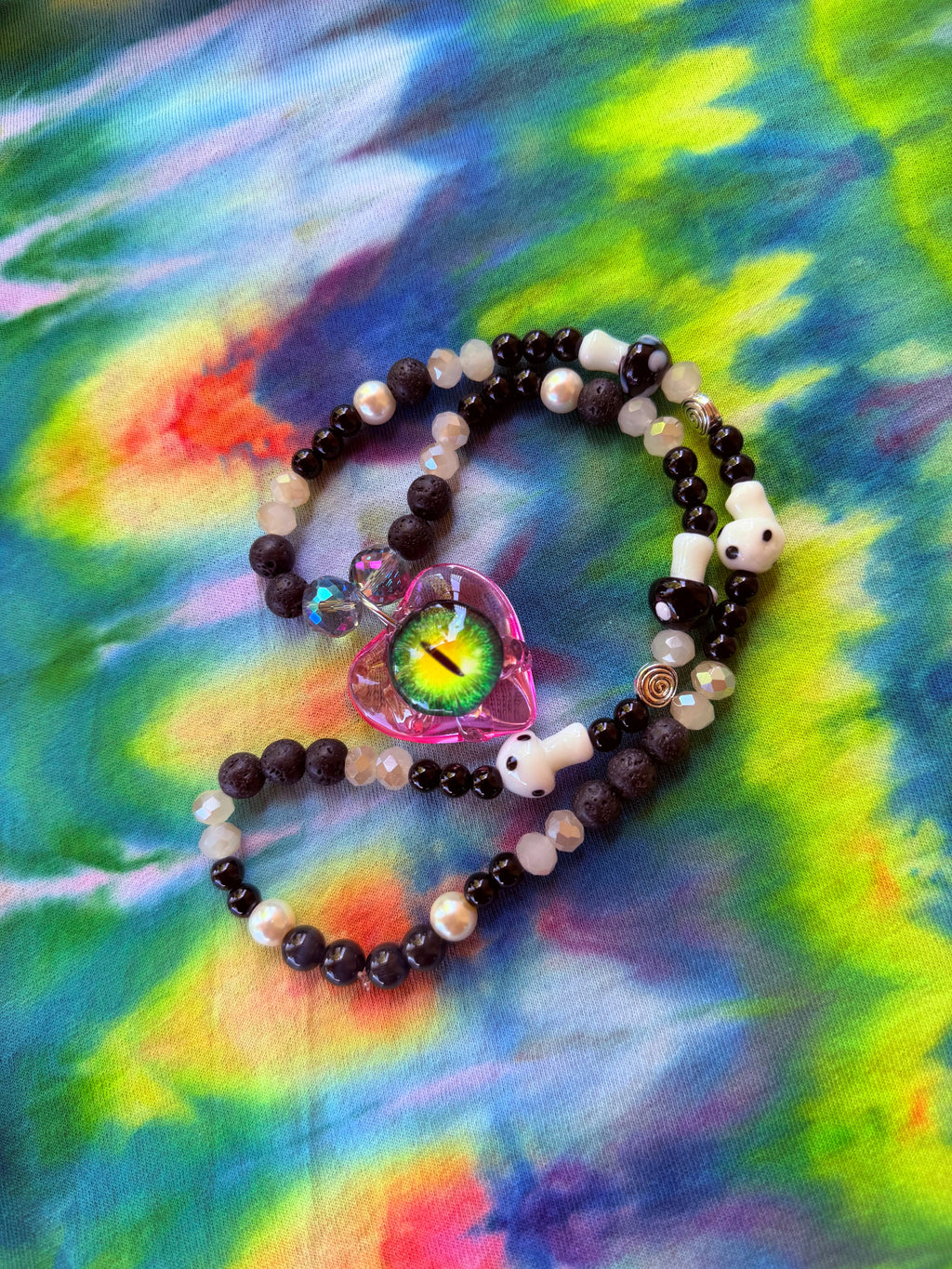 Fantasia - Dragon Eye Heart Stretch Necklace