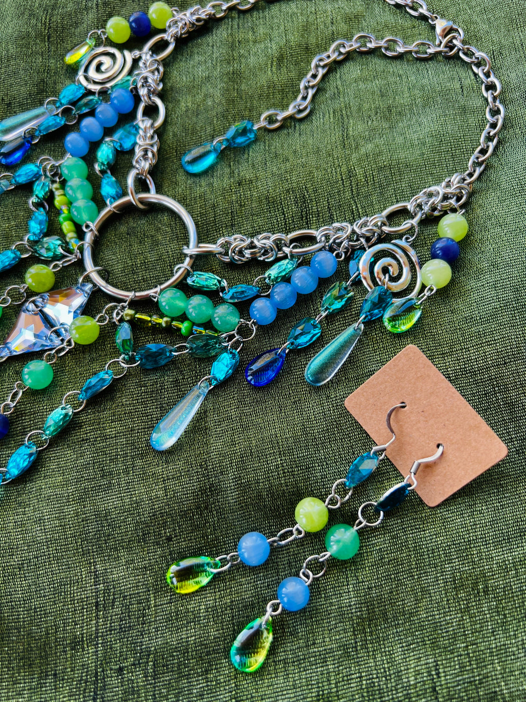 Weeping Siren - Crystal Fantasy Chain + Earrings