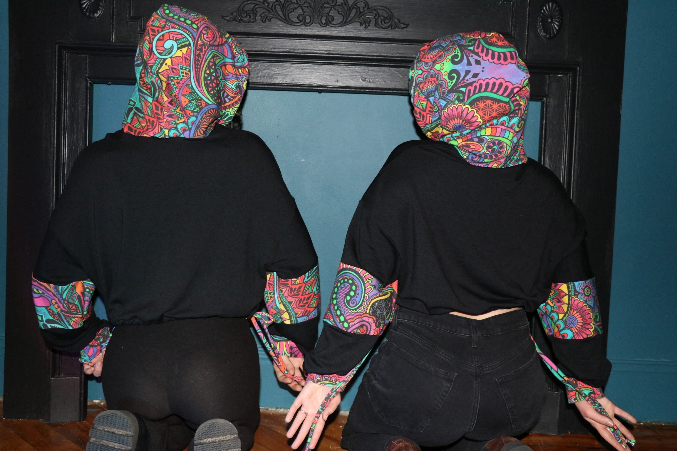 cropped hoodies