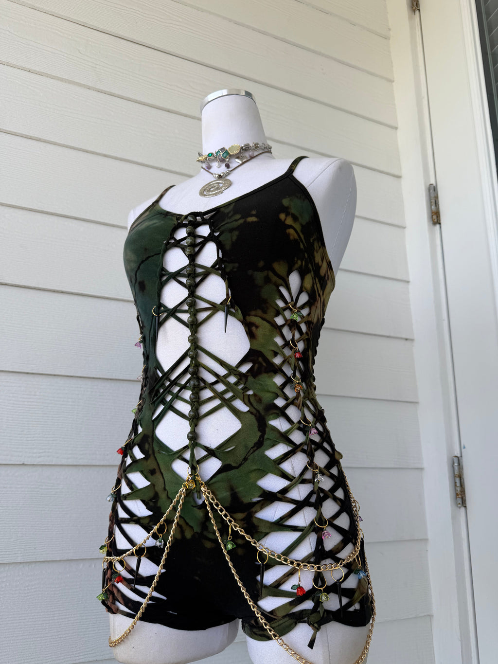 Forbidden Garden Romper  (ᴍᴀᴅᴇ ᴛᴏ ᴏʀᴅᴇʀ)