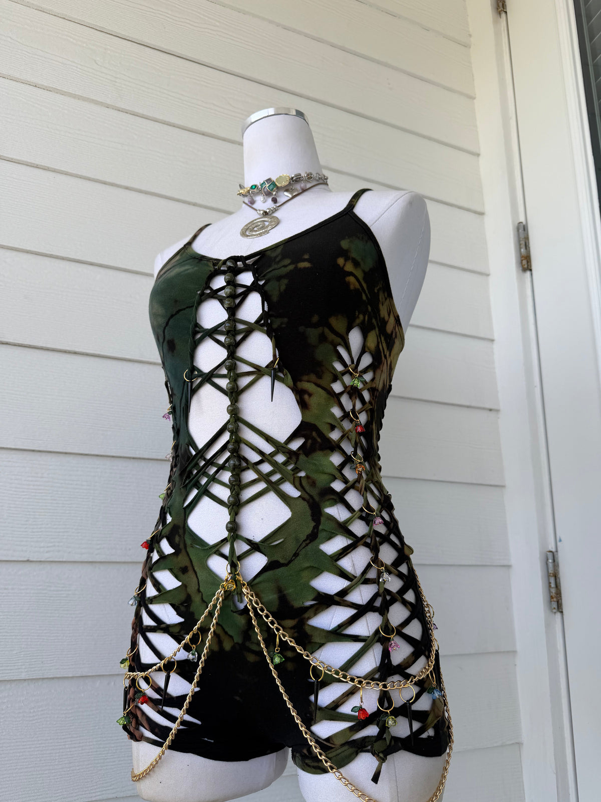 Forbidden Garden Romper  (ᴍᴀᴅᴇ ᴛᴏ ᴏʀᴅᴇʀ)