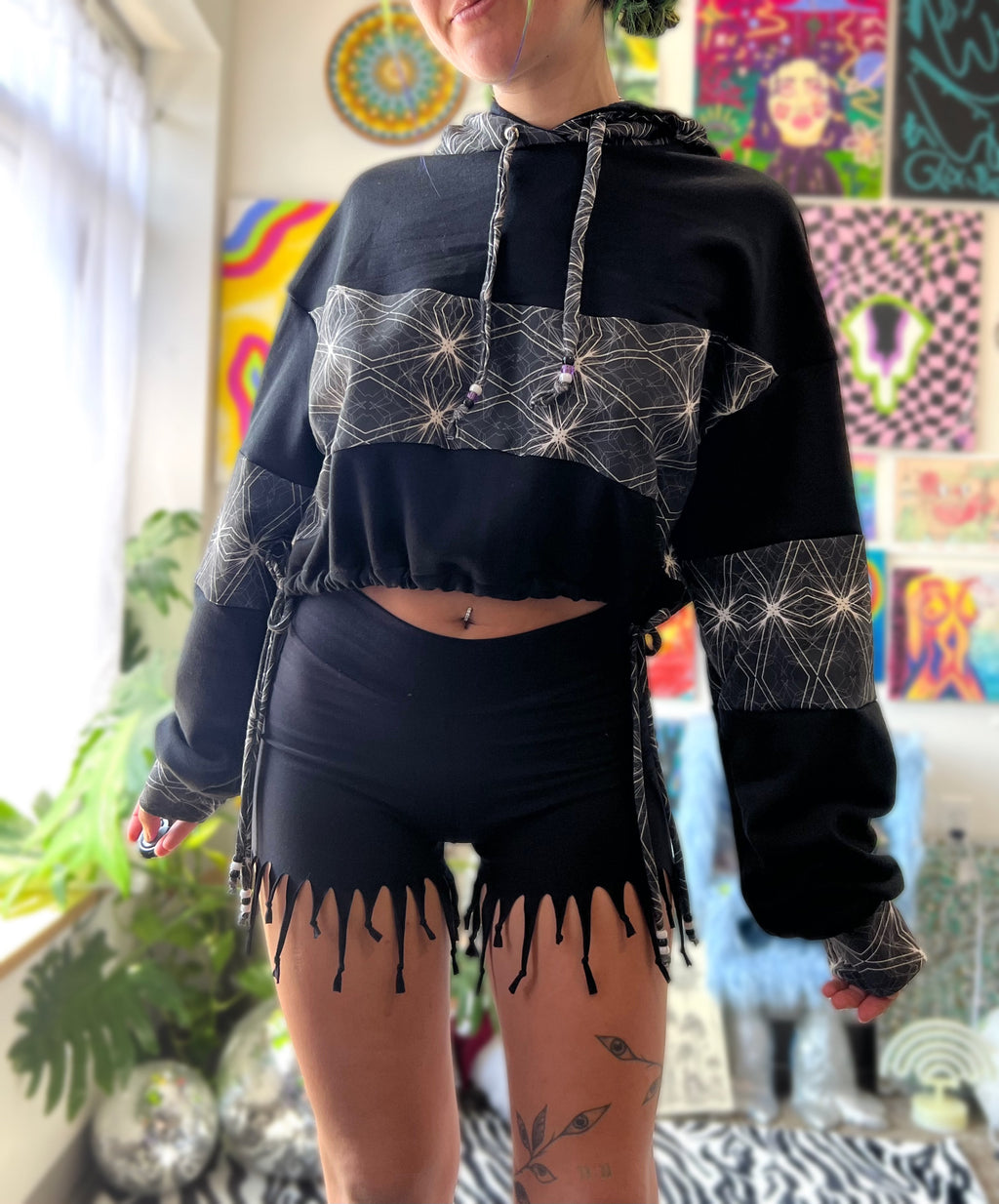 cropped hoodies