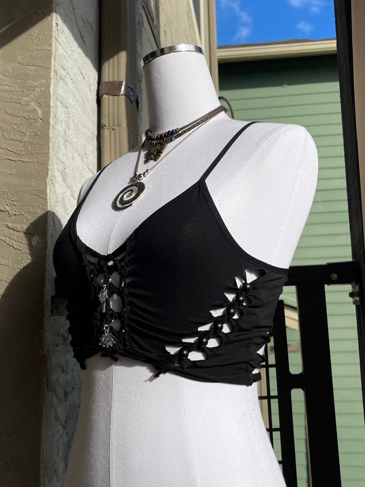 2XL Eclipse Eye Siren Top 𝐐𝐮𝐢𝐜𝐤 𝐬𝐡𝐢𝐩 𝐰𝐢𝐭𝐡𝐢𝐧 5 𝐝𝐚𝐲𝐬