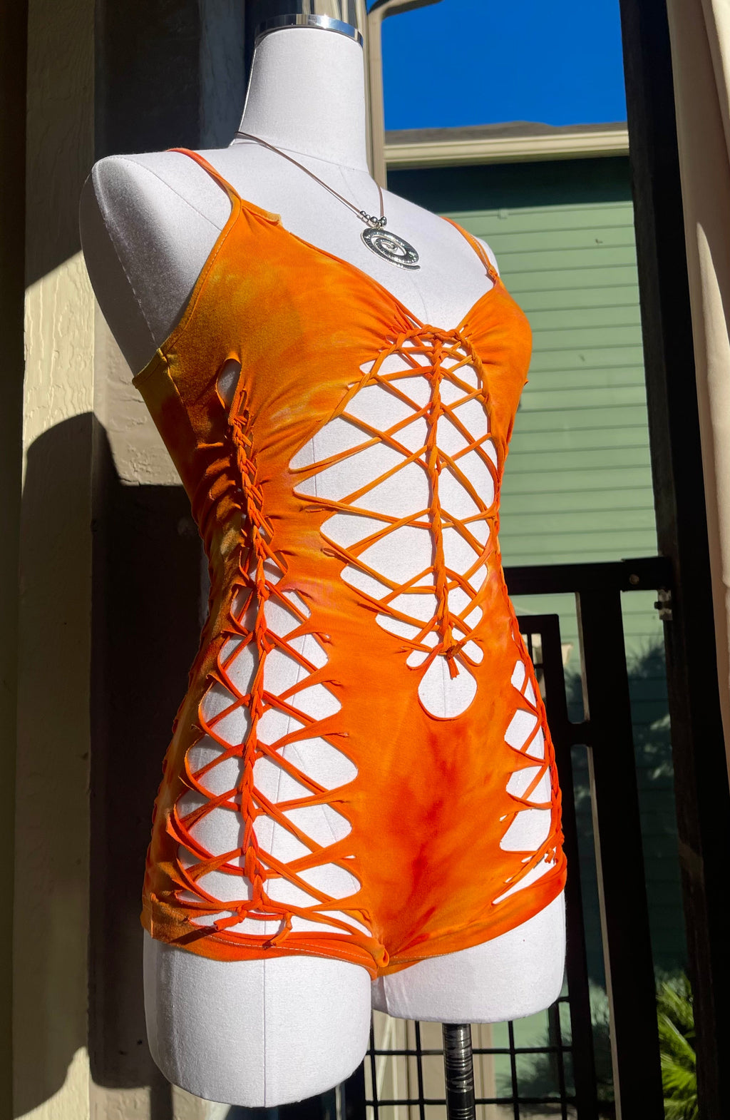 Corals Kiss Tie Dye Romper (ᴍᴀᴅᴇ ᴛᴏ ᴏʀᴅᴇʀ)