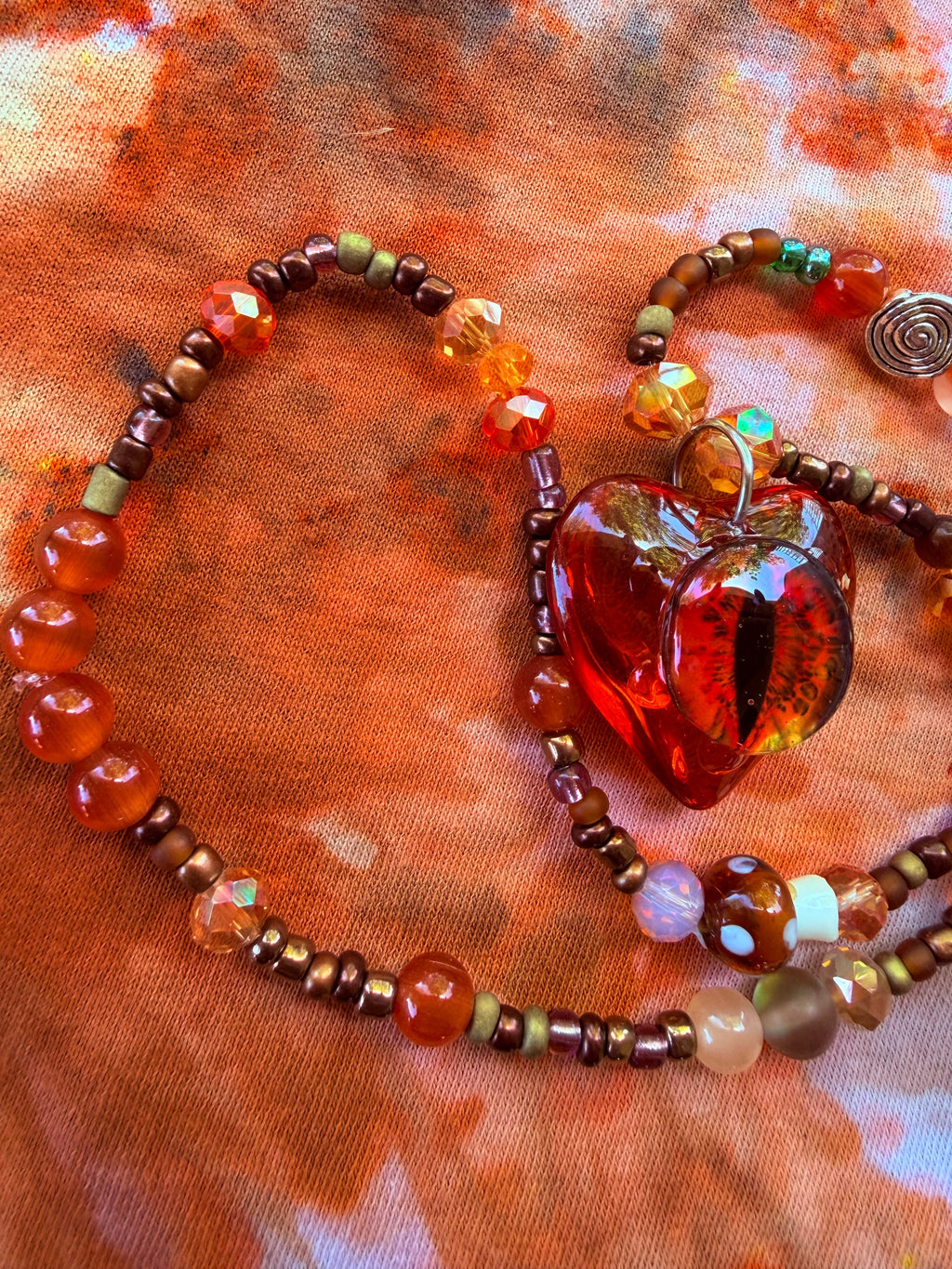 Hell Rose - Dragon Eye Heart Stretch Necklace