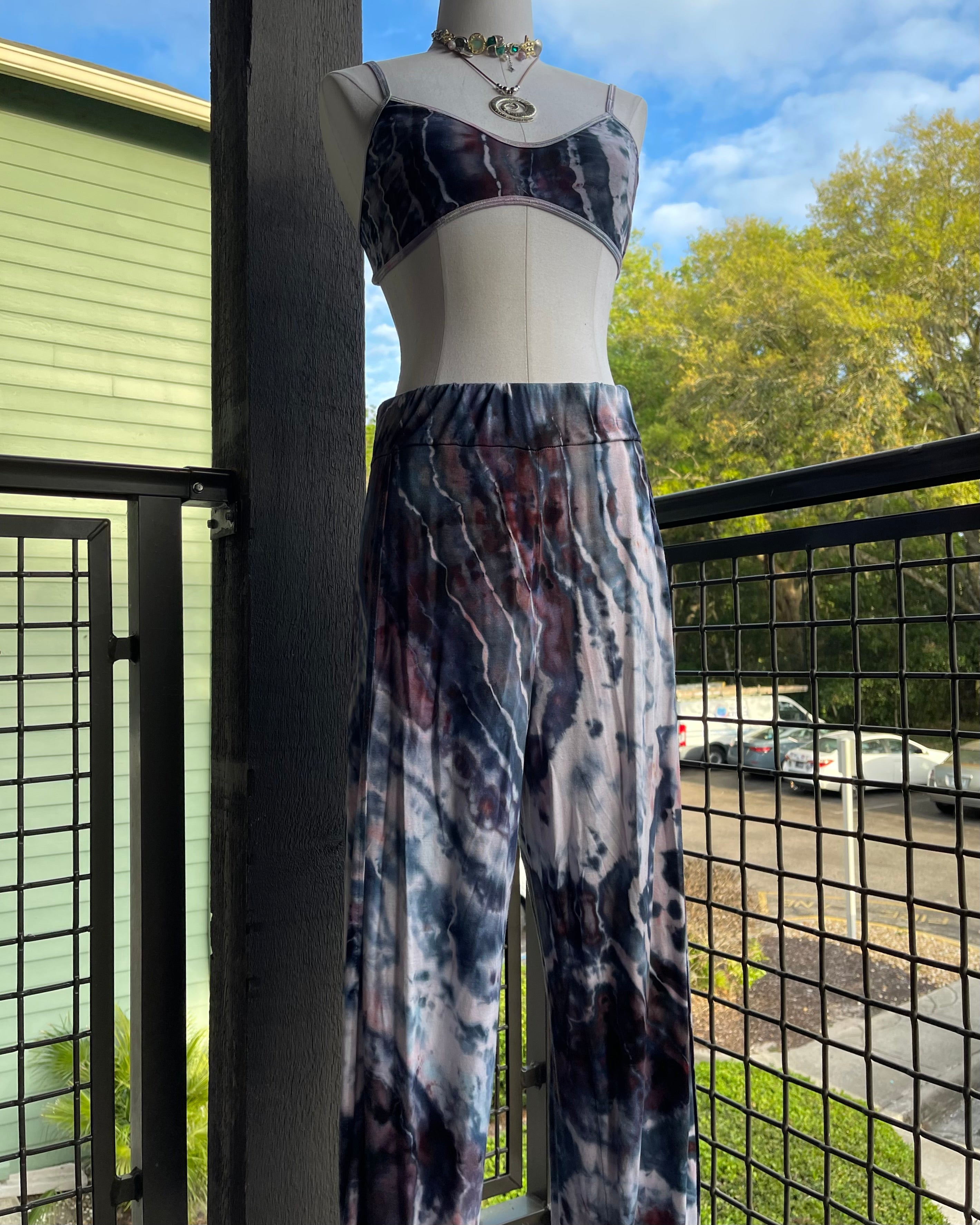 Insterstellar Slit Harem Pants (ᴍᴀᴅᴇ ᴛᴏ ᴏʀᴅᴇʀ)