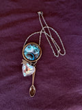 Pendant on 18 inch chain