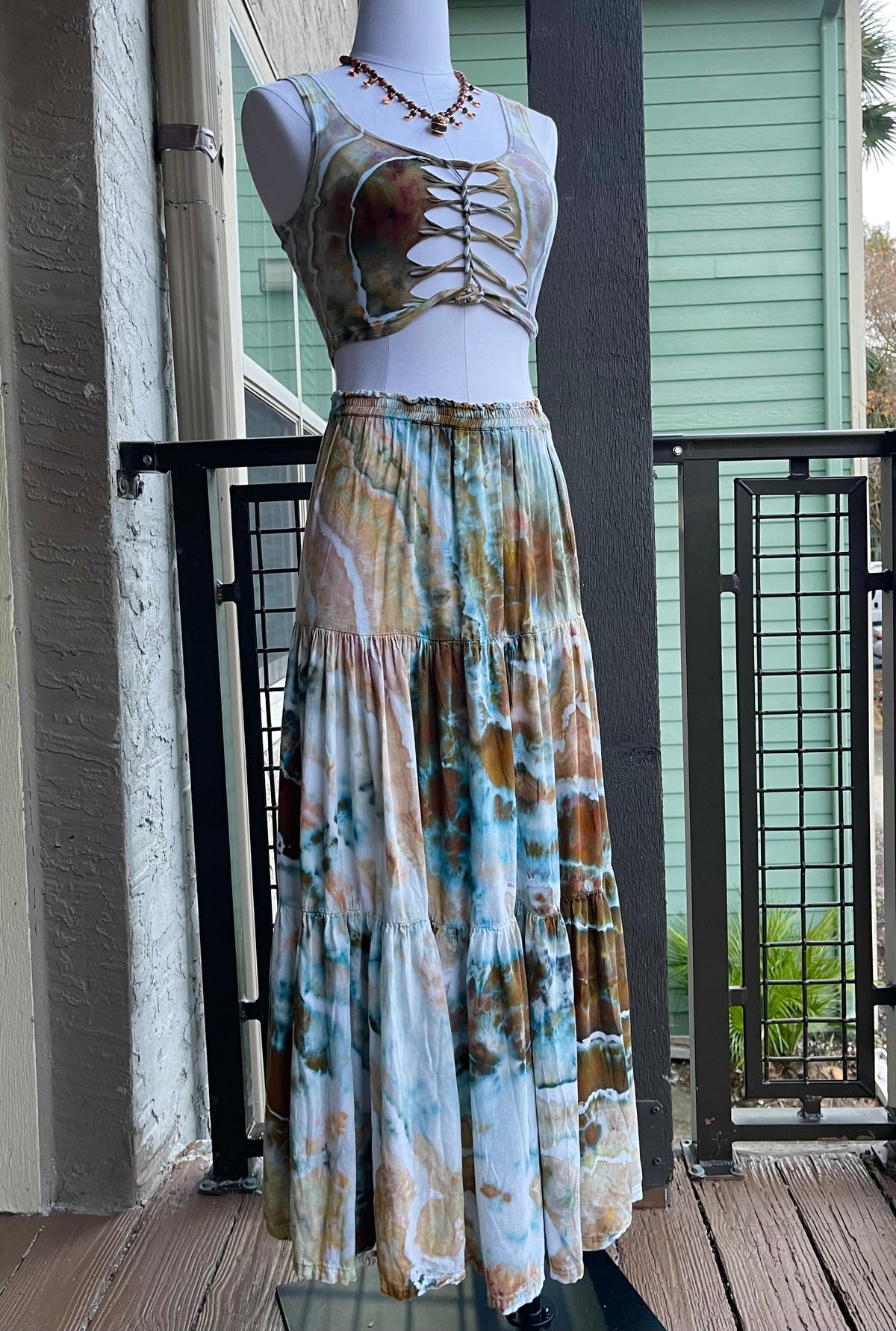 Ocean Floor Mirage Maxi Skirt Set (ᴍᴀᴅᴇ ᴛᴏ ᴏʀᴅᴇʀ)
