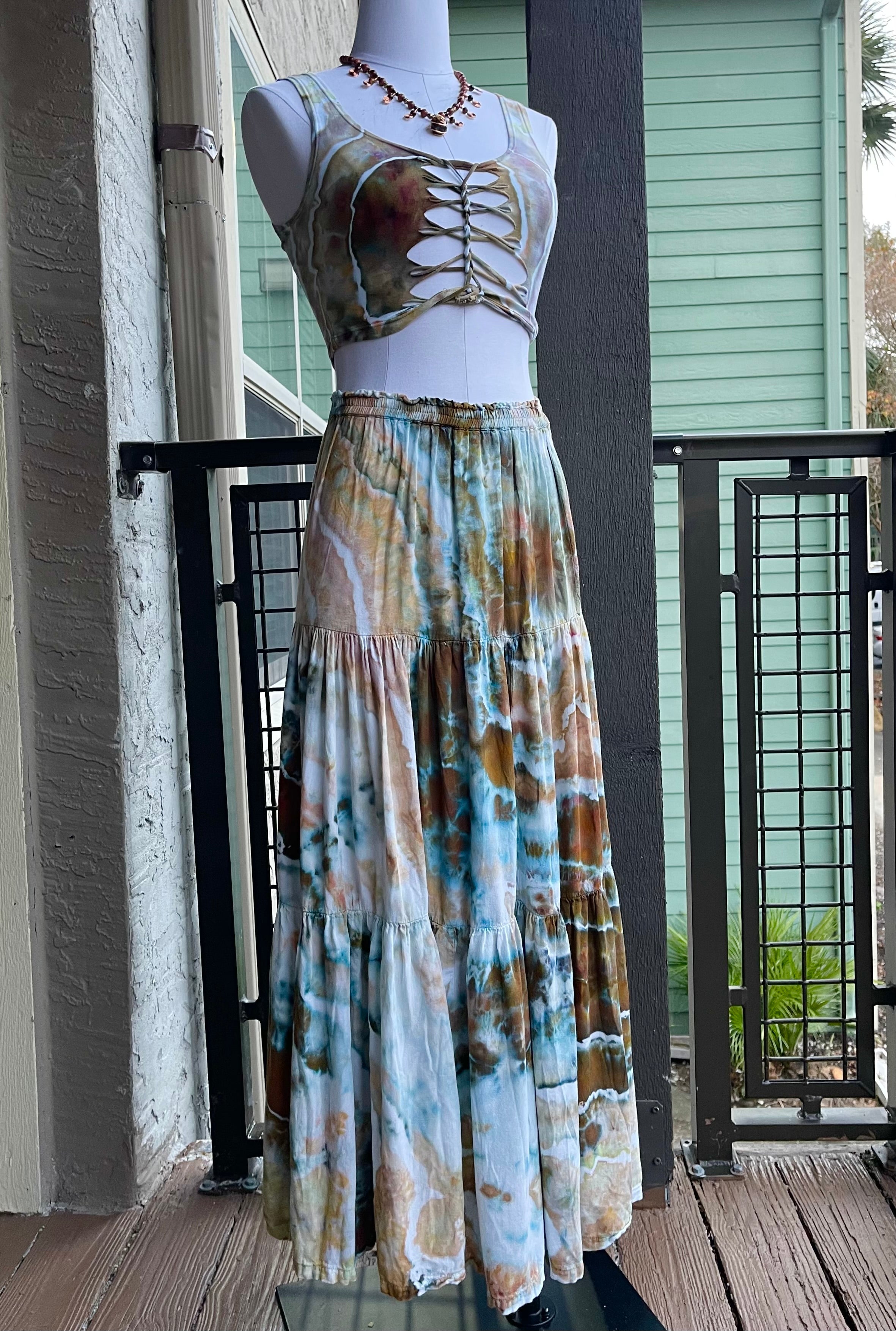 Ocean Floor Mirage Maxi Skirt Set (ᴍᴀᴅᴇ ᴛᴏ ᴏʀᴅᴇʀ)