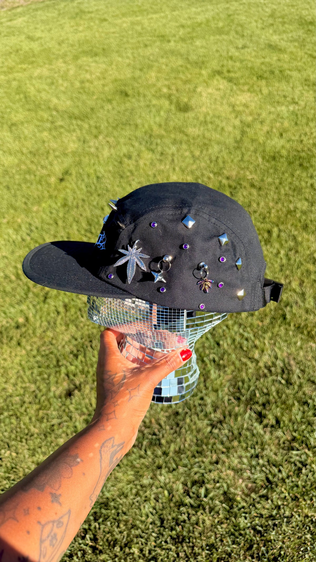1 of 1 Peaked 5 Panel (3rd eye)