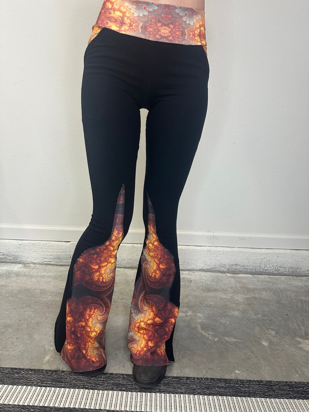 MTO Gilded Supernova Flare Leggings