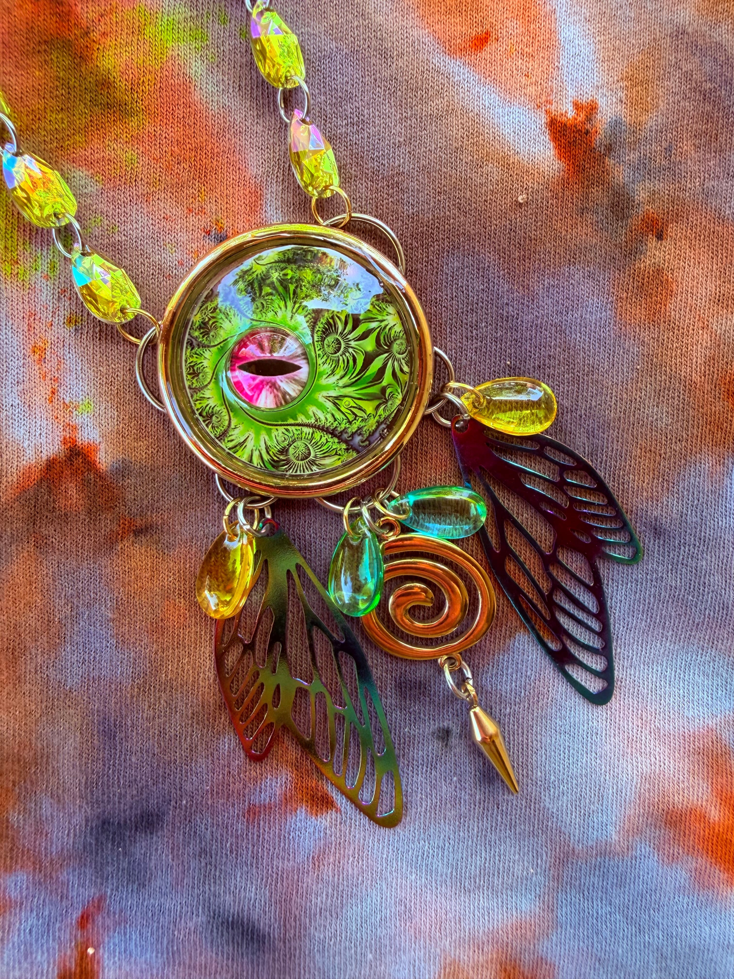 Aura of the Trees - Fairy Eye Portal Necklace