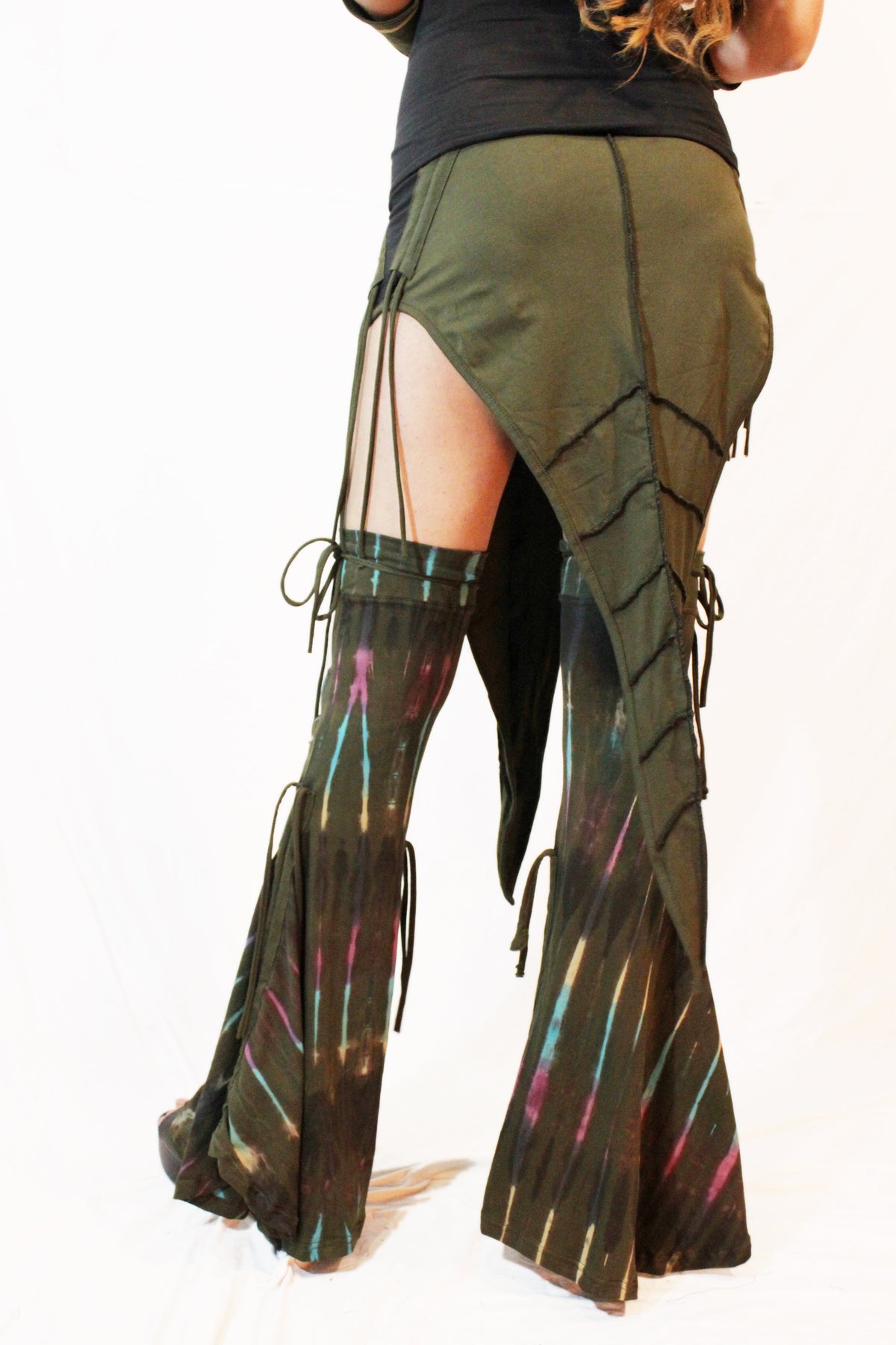 WSO-614 Tribal Double Leaf Skirt