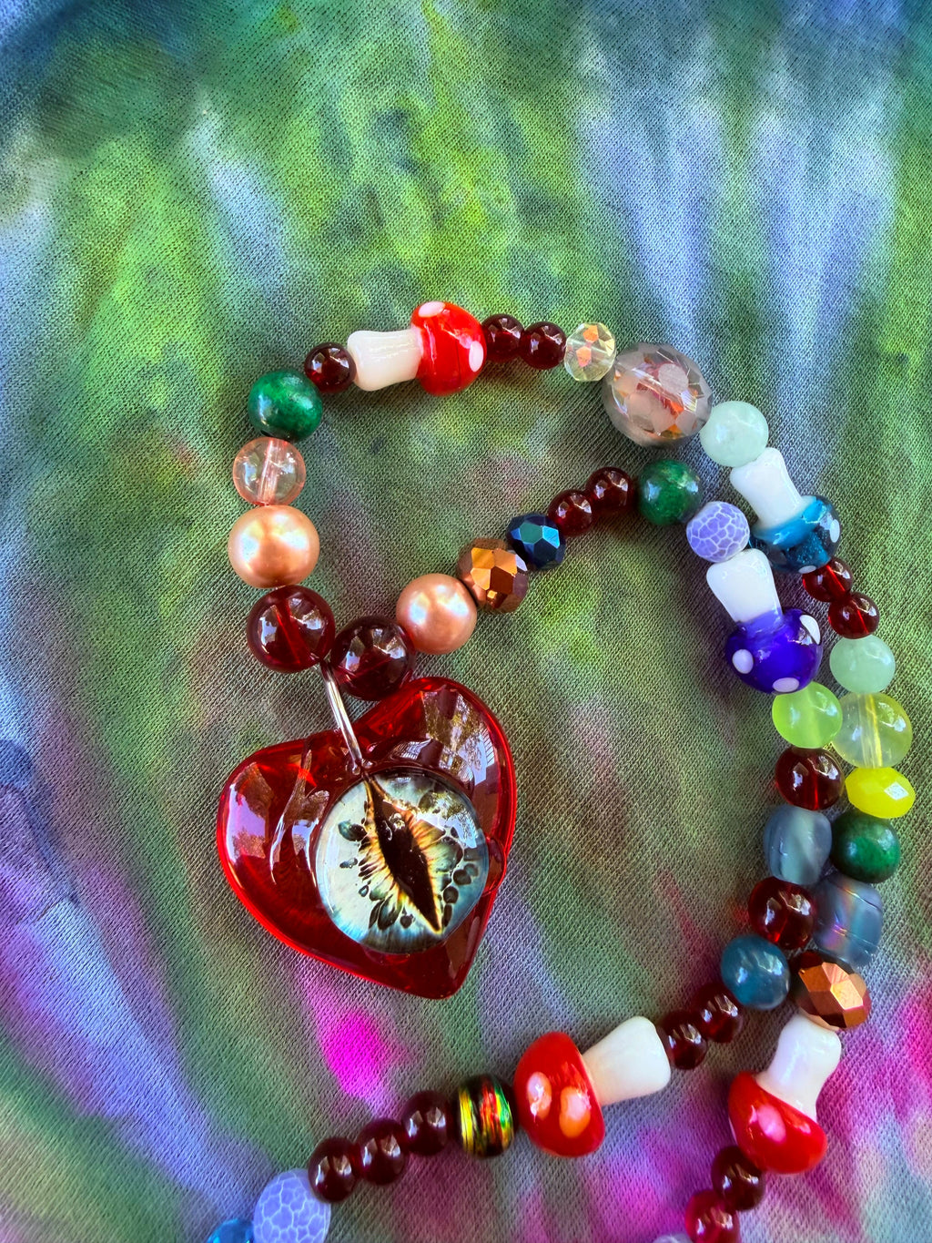 Wonderland - Dragon Eye Heart Stretch Necklace