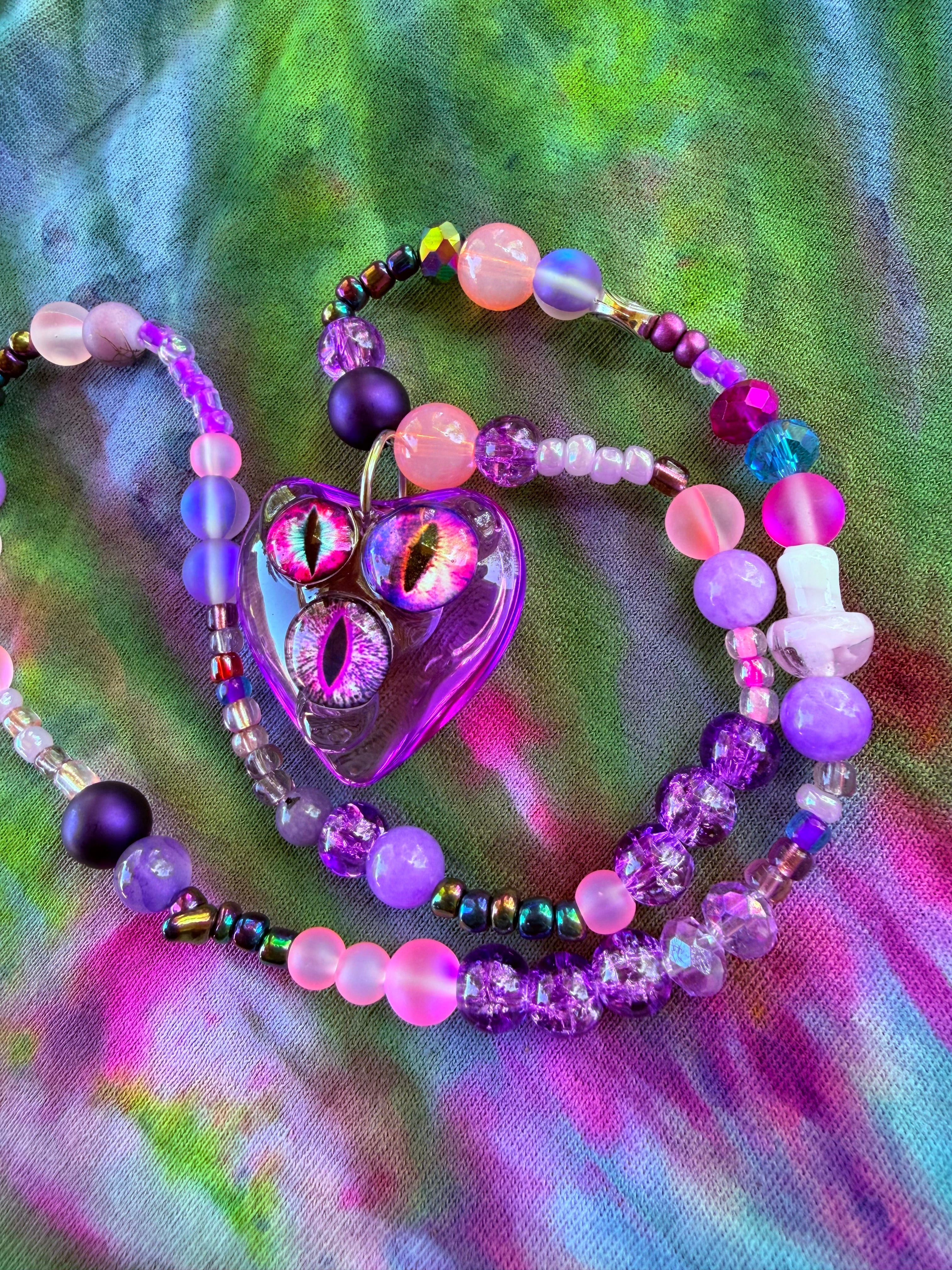 Sweet & Sour - Fairy Eye Heart Stretch Necklace