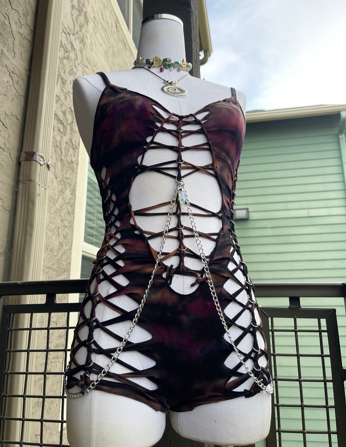 Velvet Bloom Romper (ᴍᴀᴅᴇ ᴛᴏ ᴏʀᴅᴇʀ)