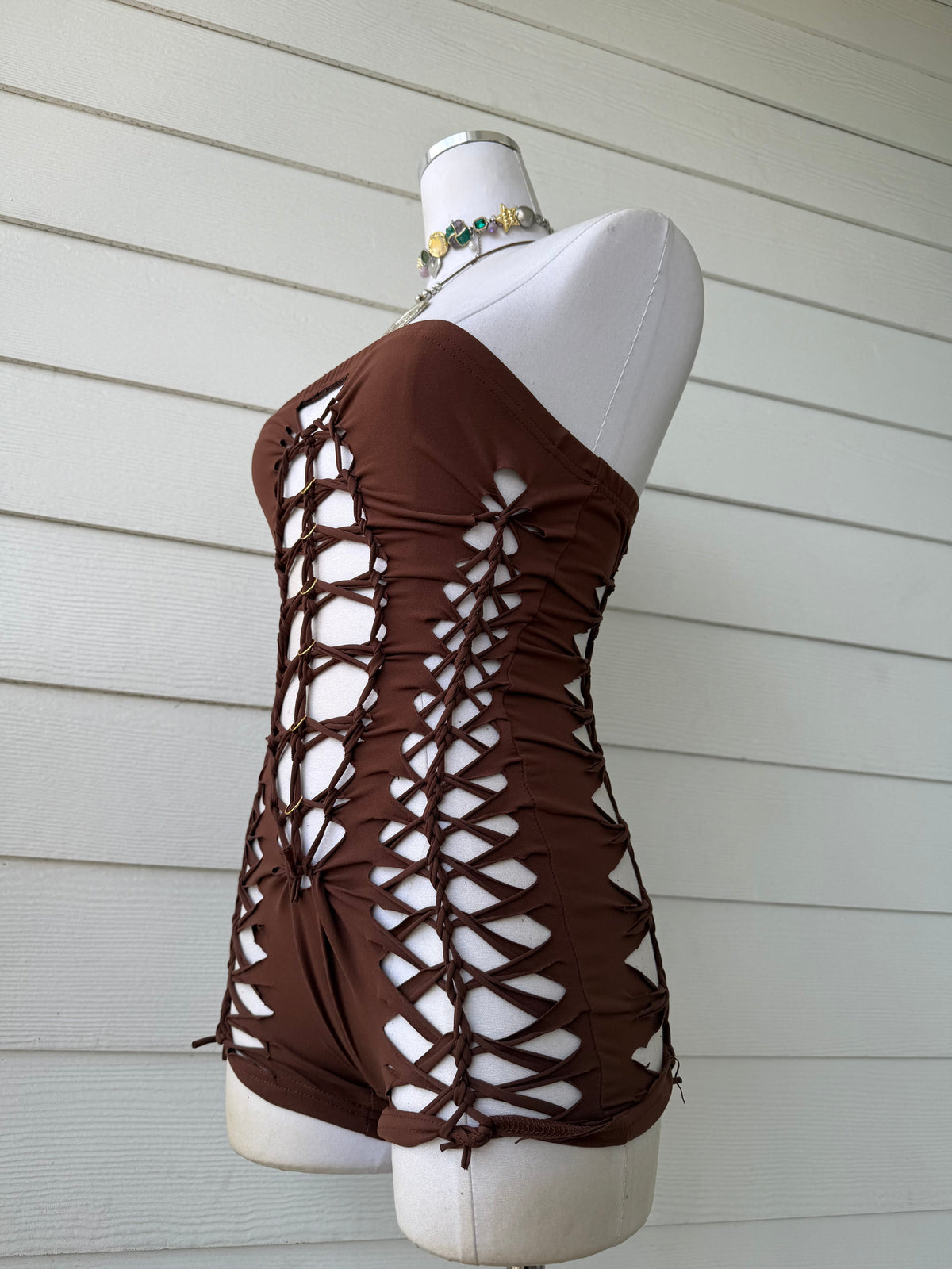 Mocha Romper 𝐒𝐡𝐢𝐩𝐬 𝐍𝐞𝐱𝐭 𝐁𝐮𝐬𝐢𝐧𝐞𝐬𝐬 𝐃𝐚𝐲
