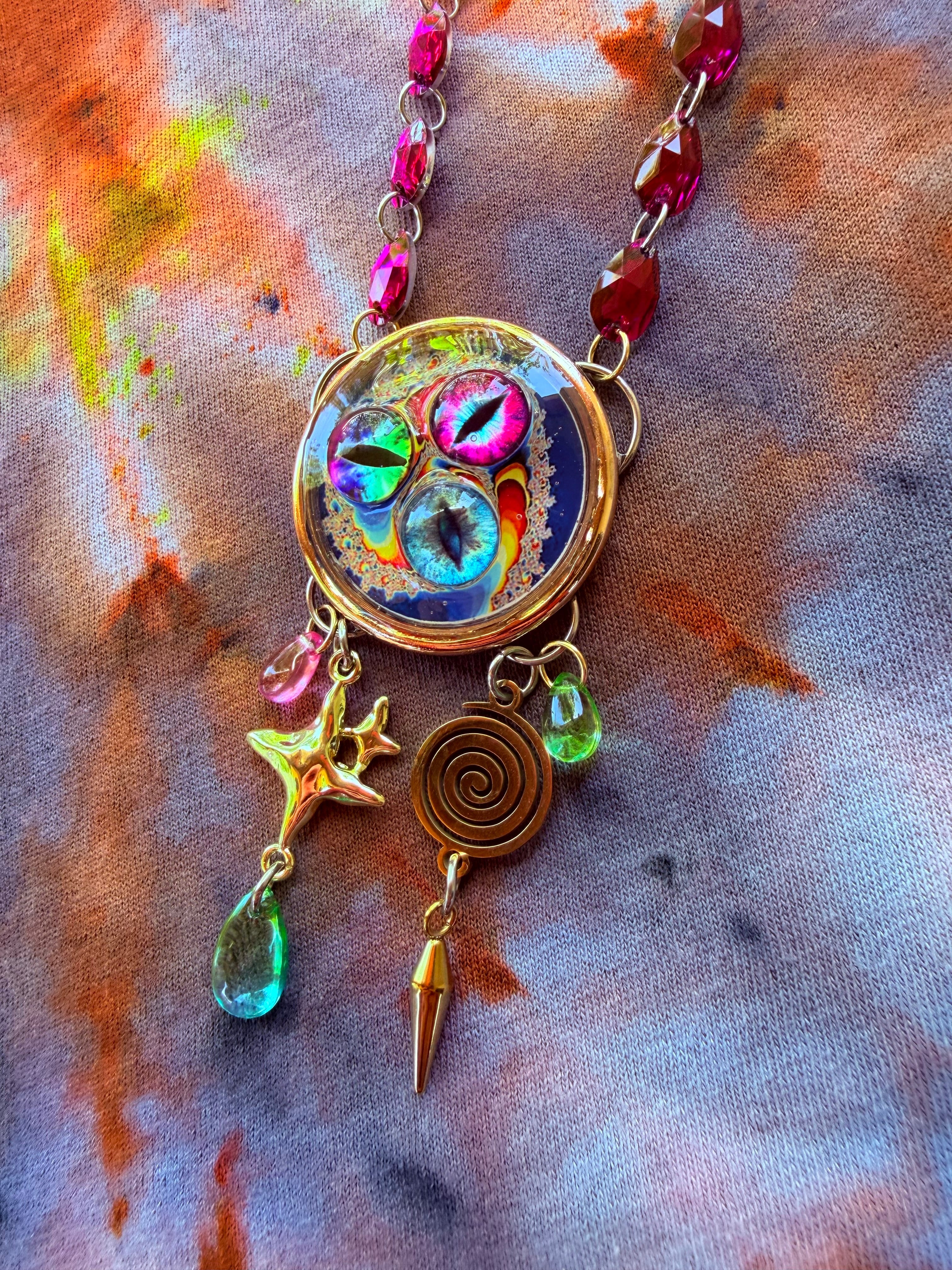 Wizard Summons - Fairy Eye Portal Necklace