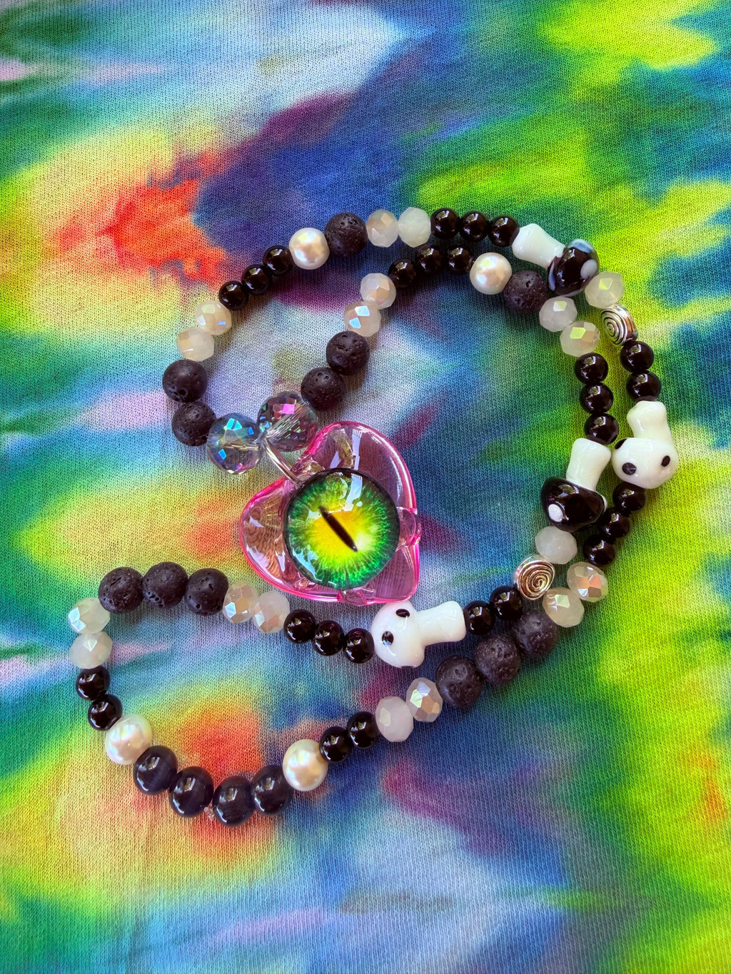 Fantasia - Dragon Eye Heart Stretch Necklace