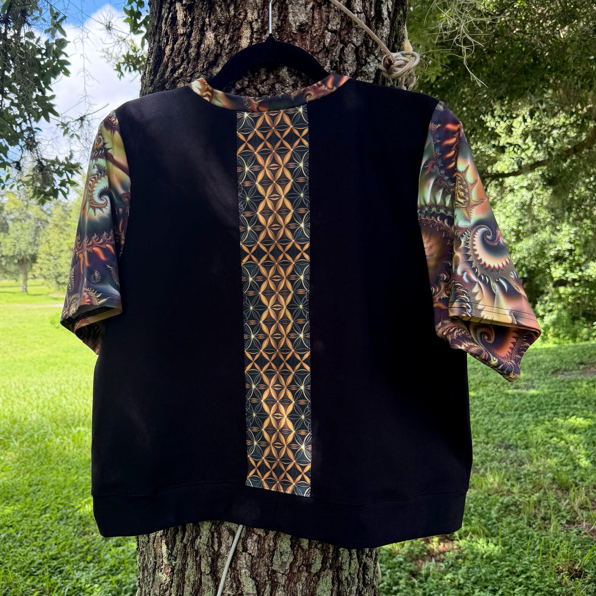 Evolve Tee ཐི༏ཋྀ󠀮 M/L