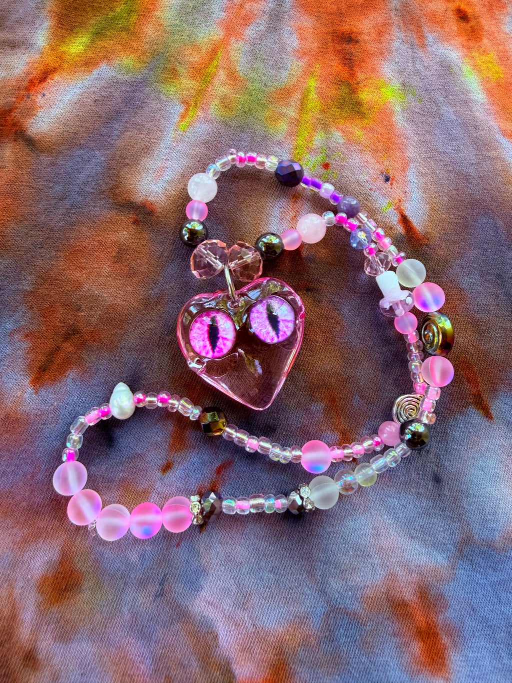 Silk Fae  - Fairy Eye Heart Stretch Necklace