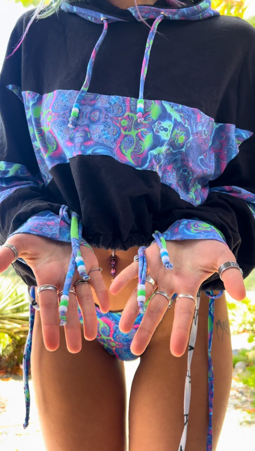 cropped hoodies
