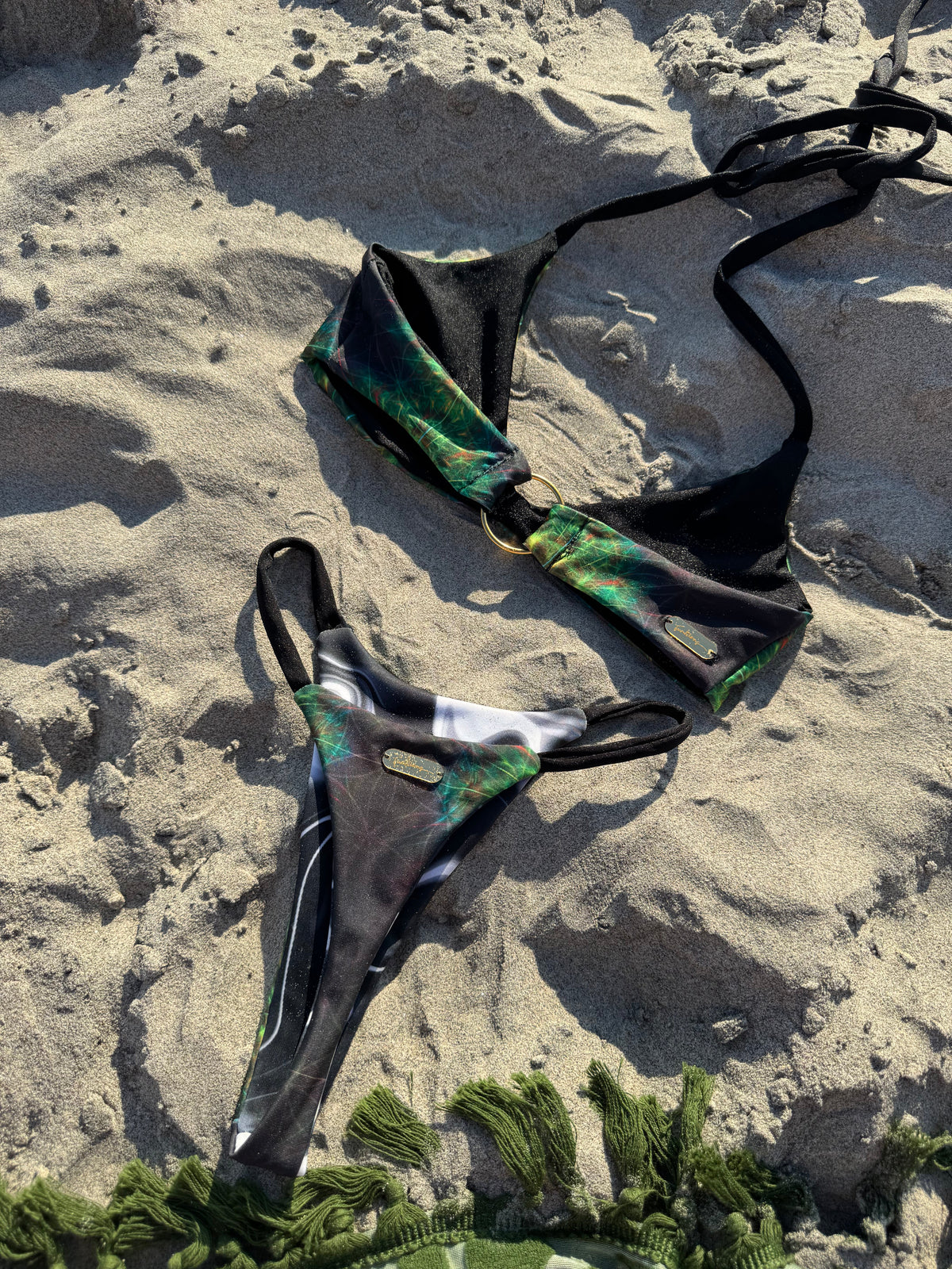 MTO Leni Split Halter Bikini