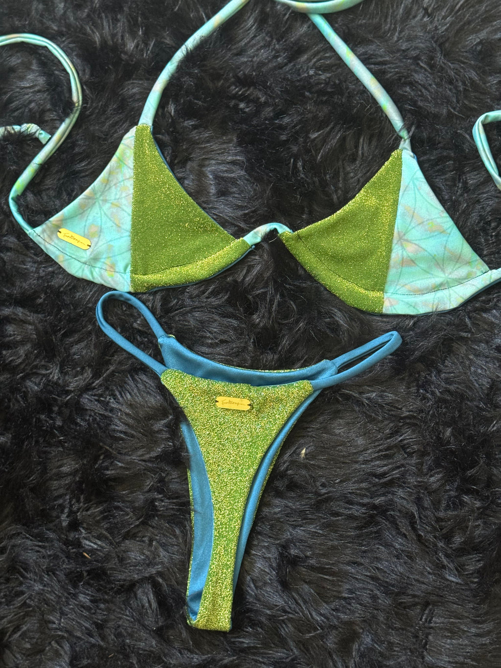 MTO Triangle Bikini Top (SWIM)