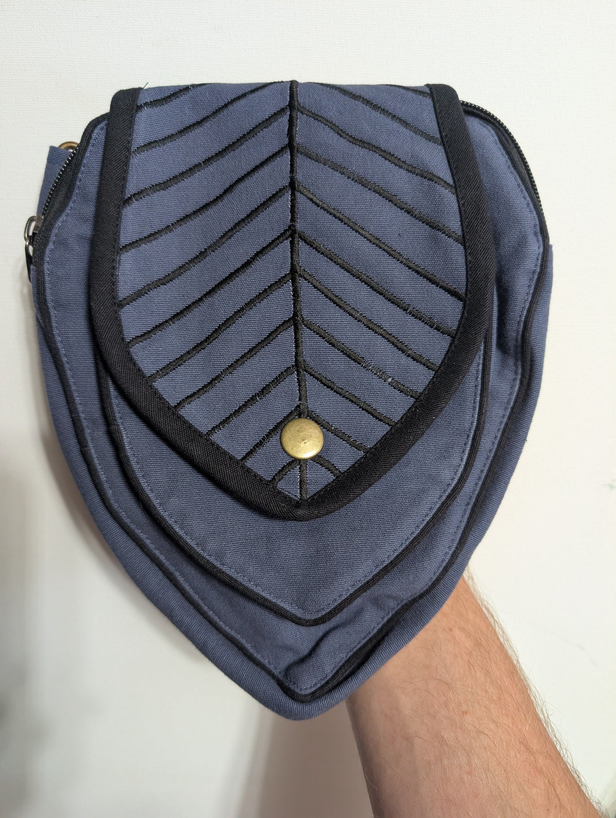 Belt: Leaf Teardrop Pouch [ABO-303B]
